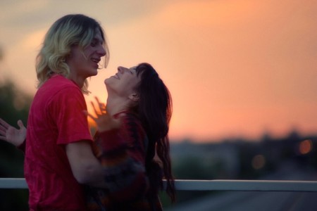 Recensione: Tell Me What You Feel