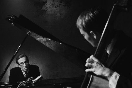 Review: Everybody Digs Bill Evans