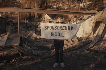 Recensione: Just Look Up