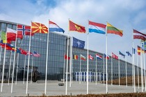 Qualcosa di nuovo sul fronte occidentale: la NATO all'opera per conquistare i narratori audiovisivi