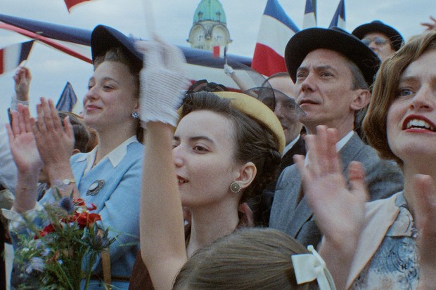 Charades selling ten titles selected in Cannes