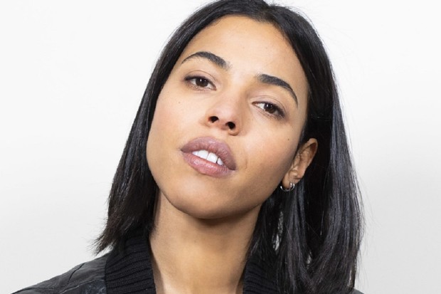 Sofia Djama rueda Jeudi moins le quart