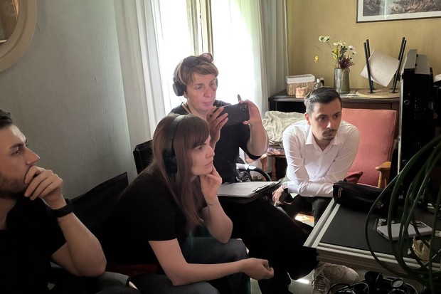 Marija Apchevska Petrovska tourne son premier long, Spring Cleaning