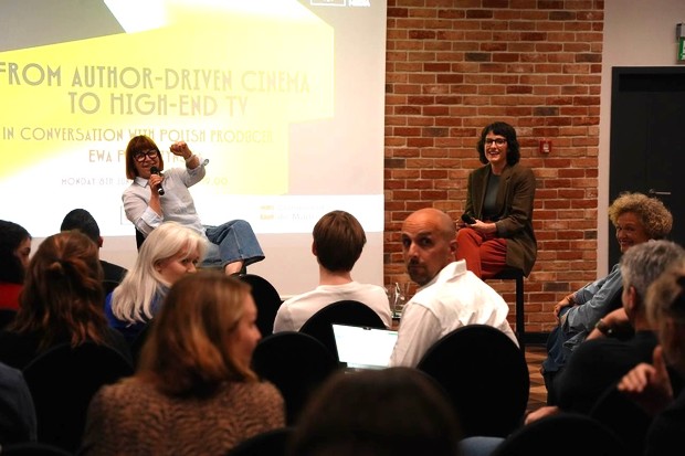 Ewa Puszczyńska intervient dans le cadre du rendez-vous polonais SeriesLab Open Session