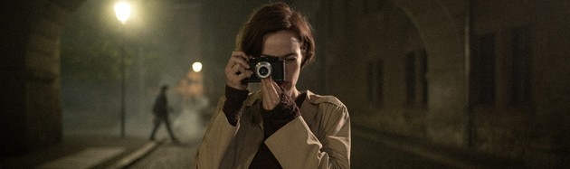 La ragazza con la Leica