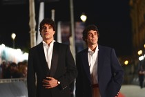Javier Calvo e Javier Ambrossi • Registi di La bola negra